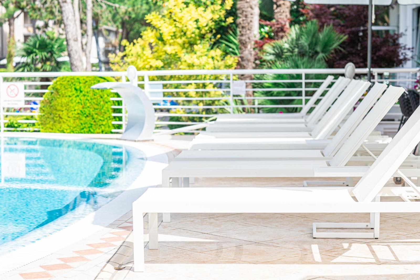 Hotel San Francisco Lignano Sabbiadoro Eksteriør billede